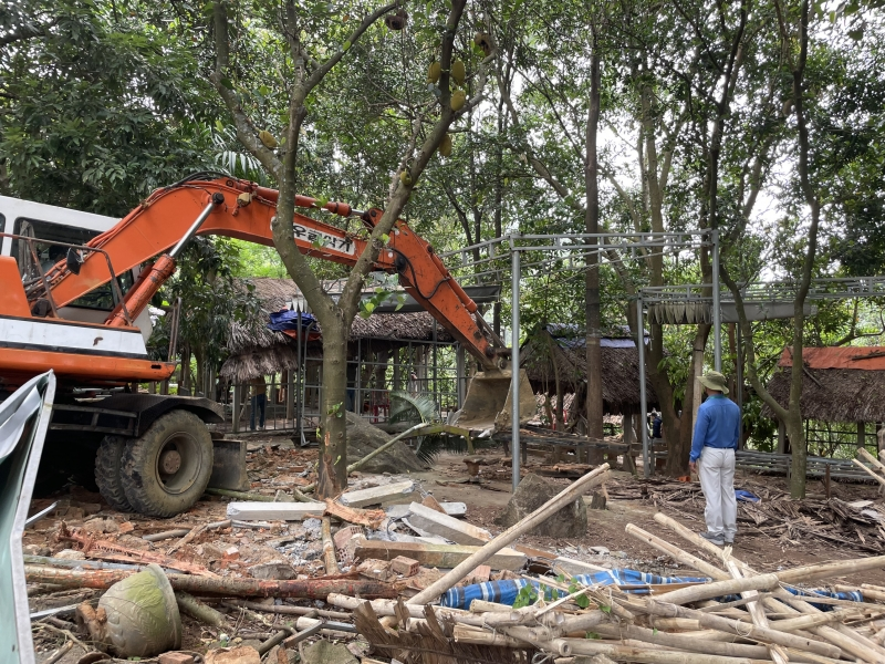 Đà Nẵng cưỡng chế các trường hợp xây dựng trái phép trên bán đảo Sơn Trà (17/4/2023)